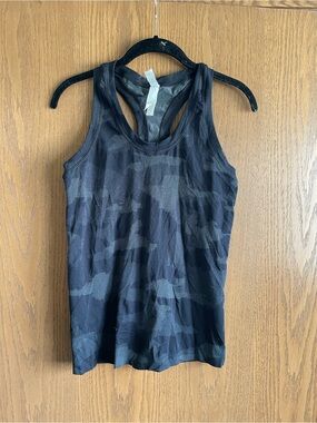 Athleta Momentum Seamless Racerback Tank